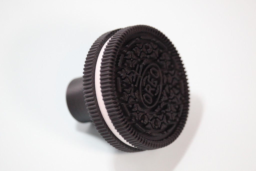 Oreo Szekrény Gomb (37 mm) – Egyedi és Édes Stílus!