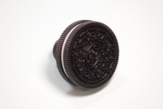 Oreo Szekrény Gomb (37 mm) – Egyedi és Édes Stílus!